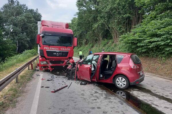 ТРАГЕДИЈА: Едно лице загина, а три се тешко повредени во страшна сообраќајка попладнево кај Чачак