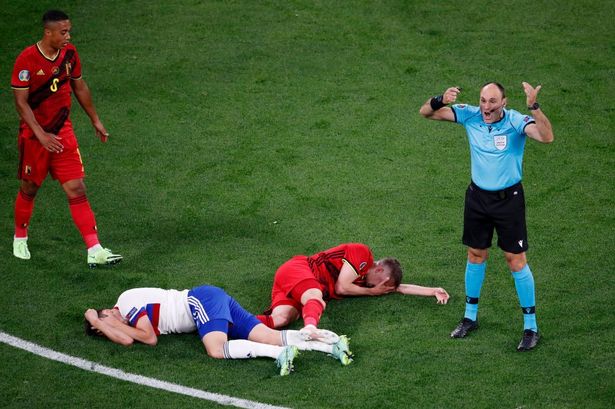 Во сенка на драмата со Ериксен: Белгиски фудбалер се здоби со ужасна повреда на лицето, ЕП за него заврши (ФОТО)