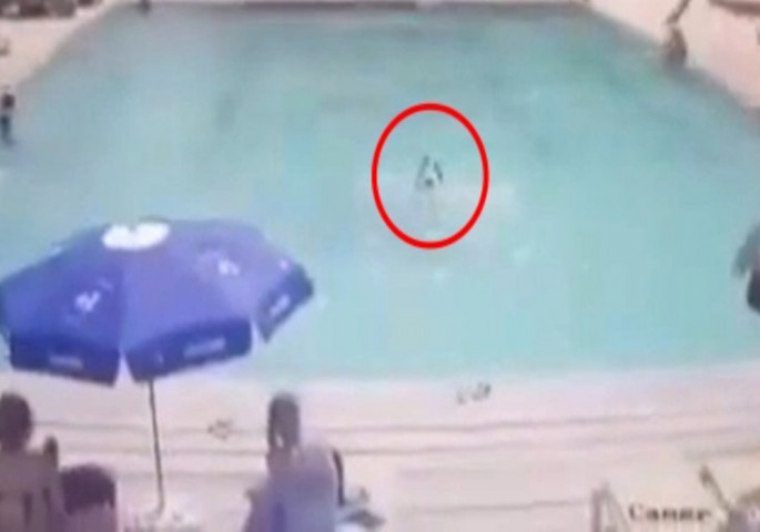 ВОЗНЕМИРУВАЧКО ВИДЕО: Дете се удави во базен додека родителите се сончале, безбедносни камери ја снимиле трагедијата