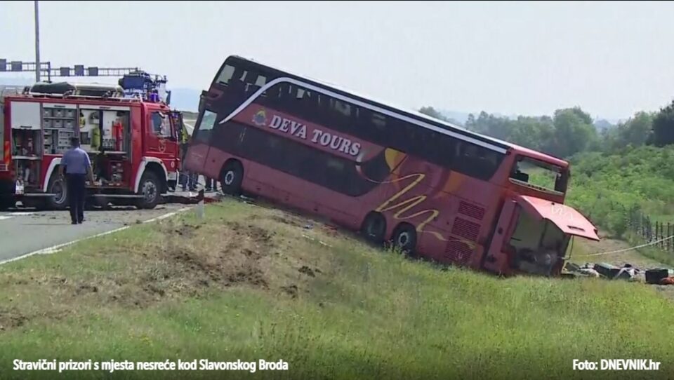 Во автобусот на смртта имало и деца, позната е состојбата и на шоферот, официјално загинаа девет лица и вториот возач