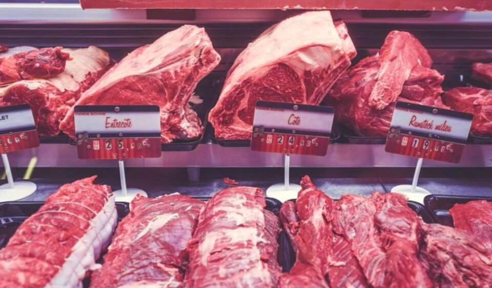 ТЕШКА ИЗМАМА: Коњско месо се продавало како телешко во оваа балканска земја