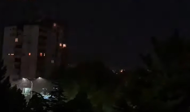 ВИДЕО: Силно невреме го зафати вечерва овој македонски град