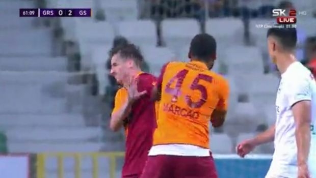 Цел свет вечерва зборува за ова видео: Фудбалер на Галатасарај тепаше свој соиграч среде меч (ВИДЕО)
