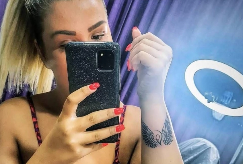Крстиња по драстичната трансформација реши да се истетовира- еве што всушност ѝ значи тетоважата