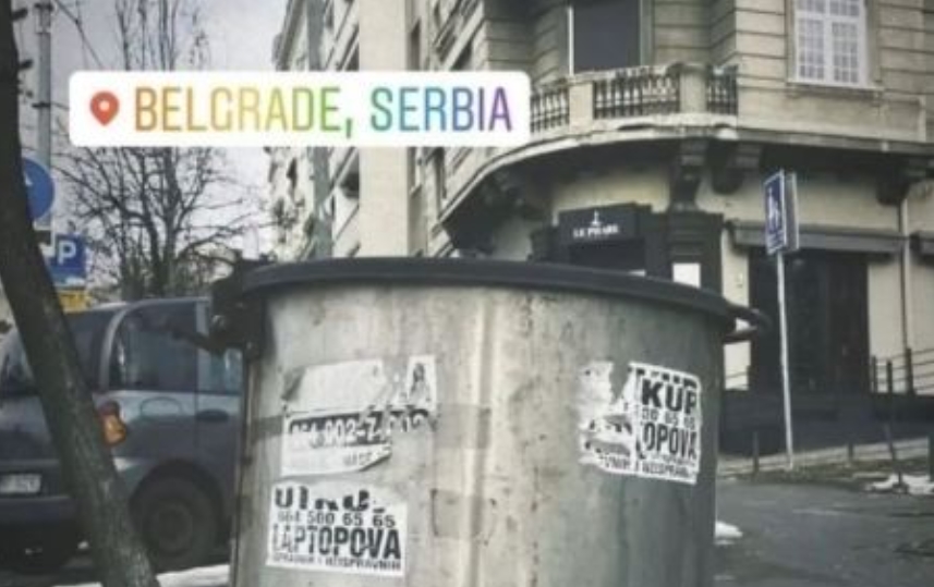 Како Србите го искажуваат гневот: Ова е најсподелувана фотографија по одлуката за депортација на Ноле (ФОТО)