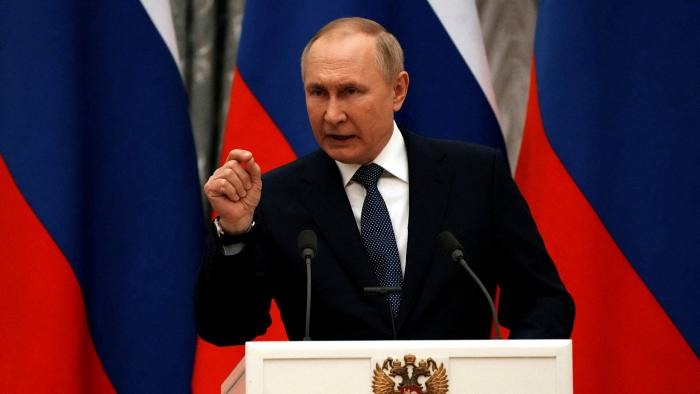 Путин пред нападот: Положете го оружјето, ако некој ѝ се спротивстави на Русија ќе има последици какви што досега не се видени