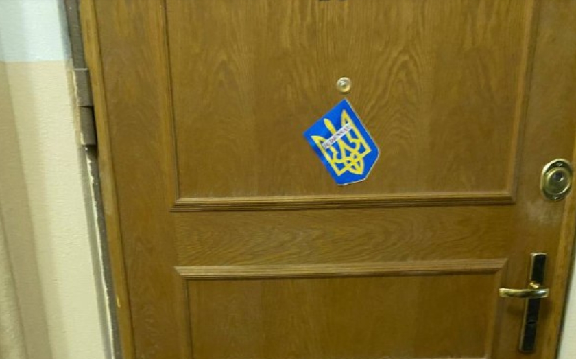 ФОТО: Уредникот на последната руска независна радиостаница се шокираше откако пред вратата нашол свинска глава