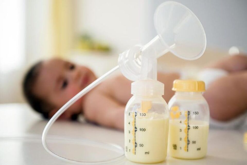 Доколку мајката го конзумира ова млеко за време на доењето, бебето ќе биде помалку алергично на храна