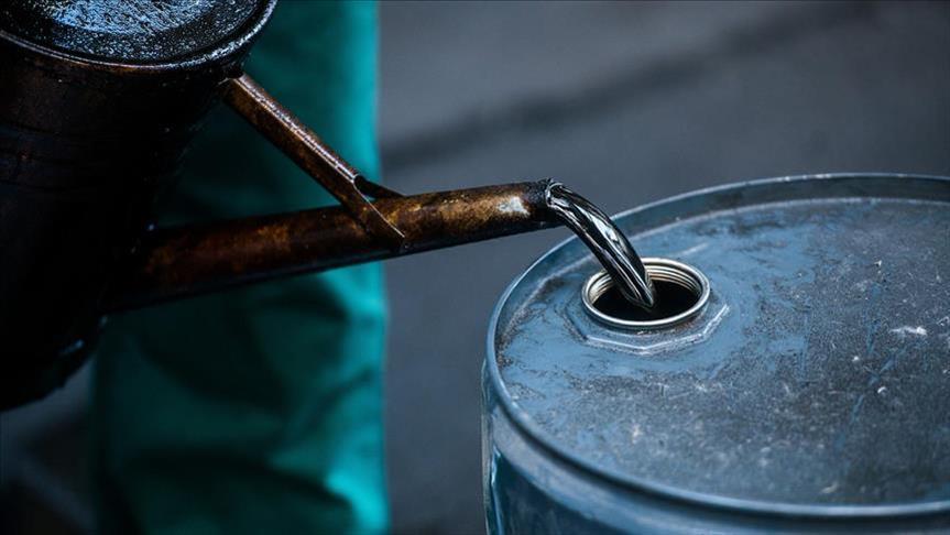 КАКО Е МОЖНО: Во 2008 нафтата беше 184$ по барел, сега е 115$ по барел, но цената на горивата сега е повисока од 2008