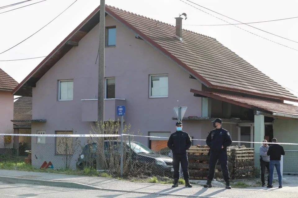Полицијата се сомнева на убиство и самоубиство: Насилна смрт на мајка и дете попладнево ја запрепасти Хрватска