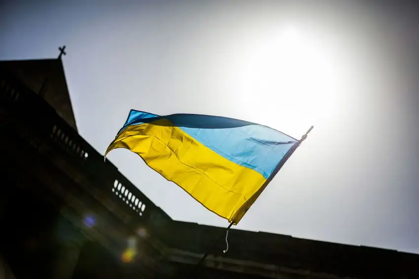 ТАГА ВО УКРАИНА: Во главниот град Киев околу 17 часот починал првиот претседател на независна Украина