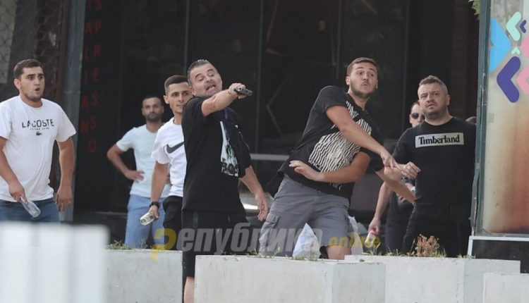 ФОТО: Ова е ликот кој со пиштол вперен во нив им се закануваше на Македонците кај Скендер бег!