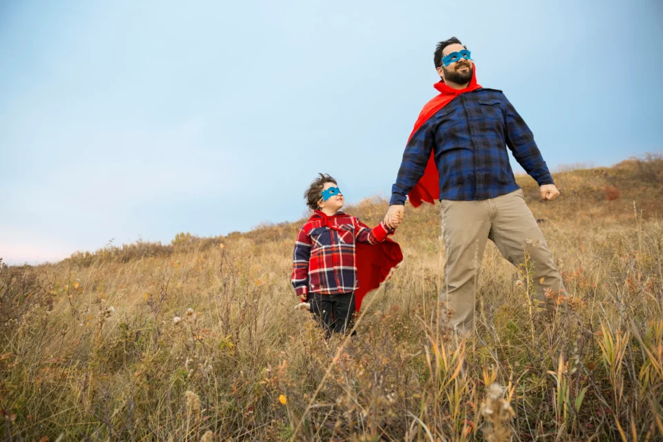 13 REASONS WHY DADS ARE REAL SUPERHEROES …