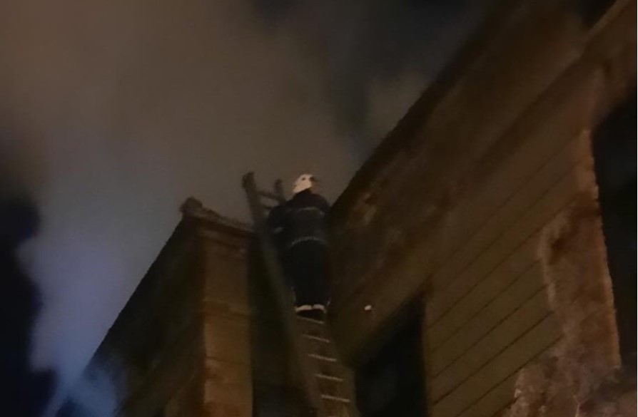 Голем пожар ноќеска во Тетово