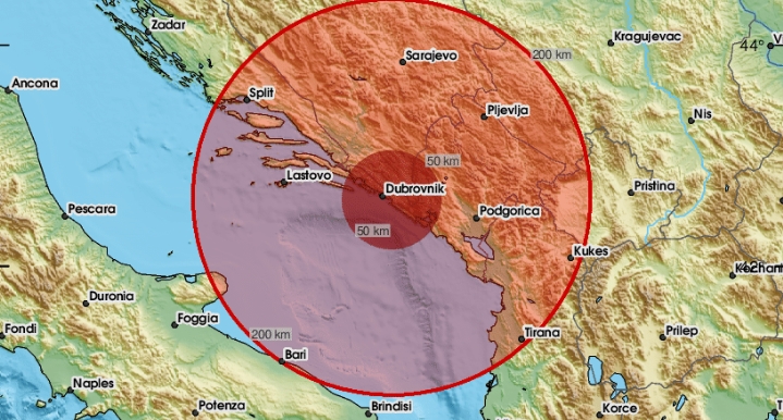 СКОКНАВ ОД КРЕВЕТ: Силен земјотрес на Јадранот утрово ги разбуди жителите и туристите