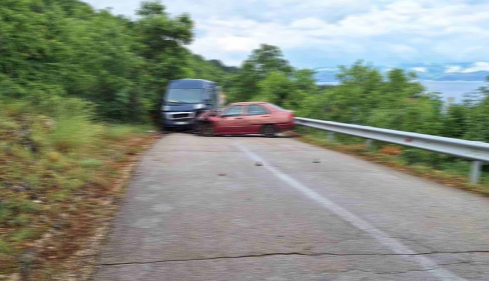 ХАОС ВО ОХРИД: Во прекин е сообраќајот на патниот правец Охрид – Св. Наум