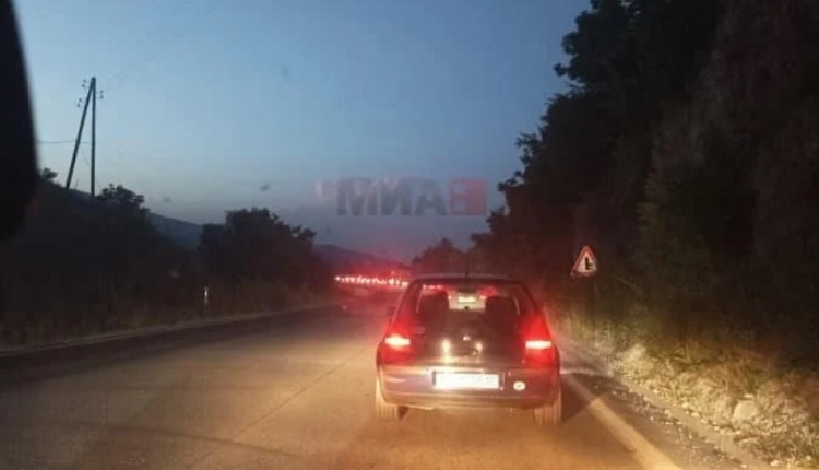ВИКЕНДАШИТЕ СЕ ВРАЌААТ: Вечерен хаос во Македонија на овој патен правец (ФОТО)