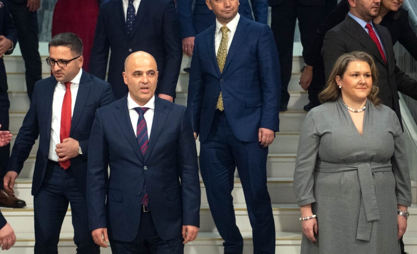 ТВ 24 ДОЗНАВА: Петмина министри од СДСМ ќе поднесат оставки до премиерот Ковачевски!