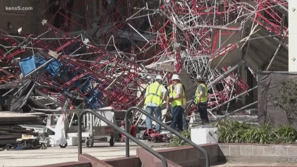 КАЛАПОТ И СКЕЛЕТО ПОПУШТИЛЕ: Пет работници загинаа при пад од скеле високо петнаесет метри – трагедија во централно Мексико
