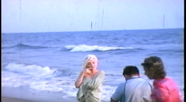 Последната снимка од славната Мерилин Монро: „Во исто време се смее и плаче само неколку дена пред смртта“ (ВИДЕО)