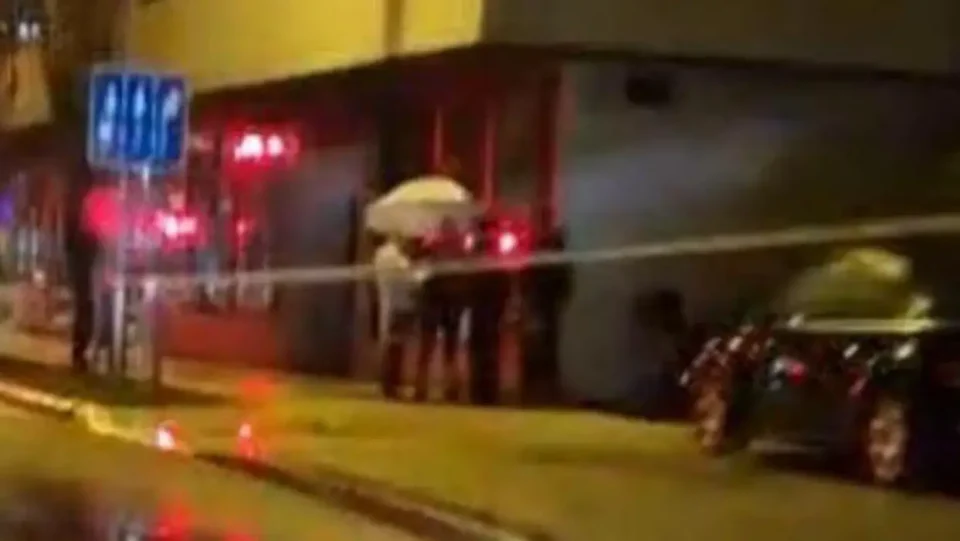 По кратка борба за живот починал во 01:20 часот: 22 годишно момче е убиено синоќа по расправија со тројца браќа во Сплит