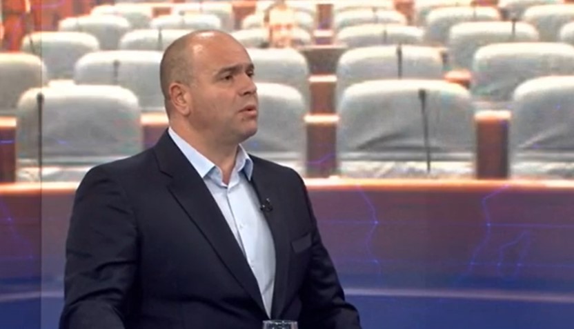 Максим Димитриевски вечерва објави: ЗНАМ нема да го спасува СДСМ и нема да влезе во идна коалиција во која е ДУИ
