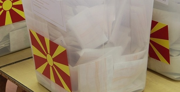 ДУИ ФАТЕНИ КАКО ПОЛНАТ КУТИИ: Возачот на Садула Дураку бил фатен како ги полни гласачките кутии во Липково – обвинува албанската опозиција