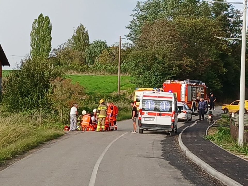 (фото) НАЈМАЛКУ ЕДНО ЛИЦЕ ЗАГИНА ВО СУДИР НА ДВА АВТОМОБИЛИ: Тешка сообраќајна несреќа попладнево во Хрватска