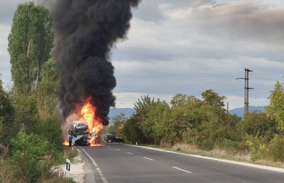 ПРВИ ФОТОГРАФИИ од страшната сообраќајка кај Прилеп