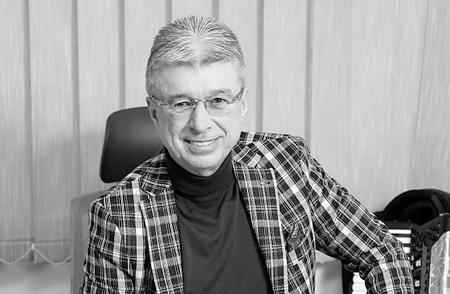 Ниту докторите во Париз не успеаја да го спасат: Како Саша откри дека боледува од неизлечивата болест?