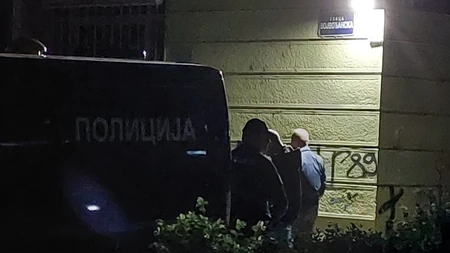 ДЕТЕ (6) ГО ПРИЈАВИЛО ЗЛОЧИНОТ: Ова е мажот кој вечерва монструозно ја уби својата 19 години помлада сопруга – ужас во Нови Сад