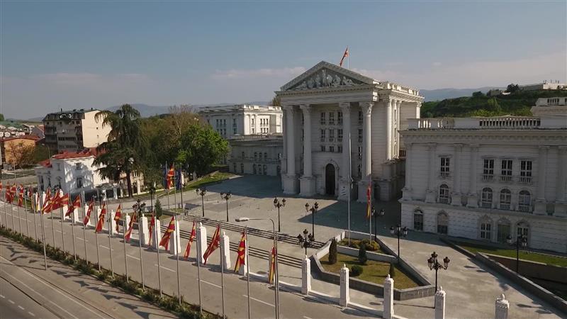 НАЈНОВА ВЕСТ: Владата ќе ги разреши овој министер и овој директор!