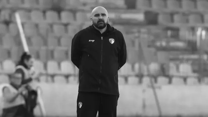 ТРАГЕДИЈА: Поранешниот тренер на Шкупи падна покрај клупата и почина